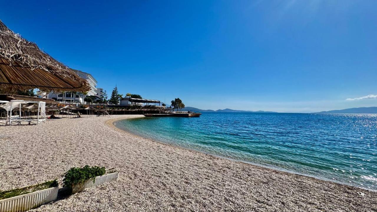 Violet Sea View Apartment Sarandë Eksteriør bilde